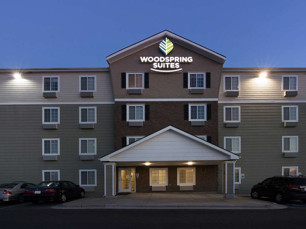 Woodspring Suites Kansas City Mission Merriam المظهر الخارجي الصورة