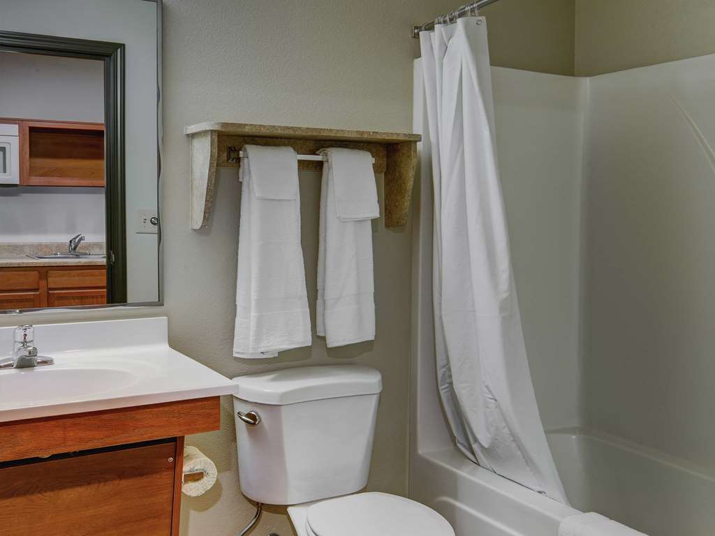 Woodspring Suites Kansas City Mission Merriam الغرفة الصورة